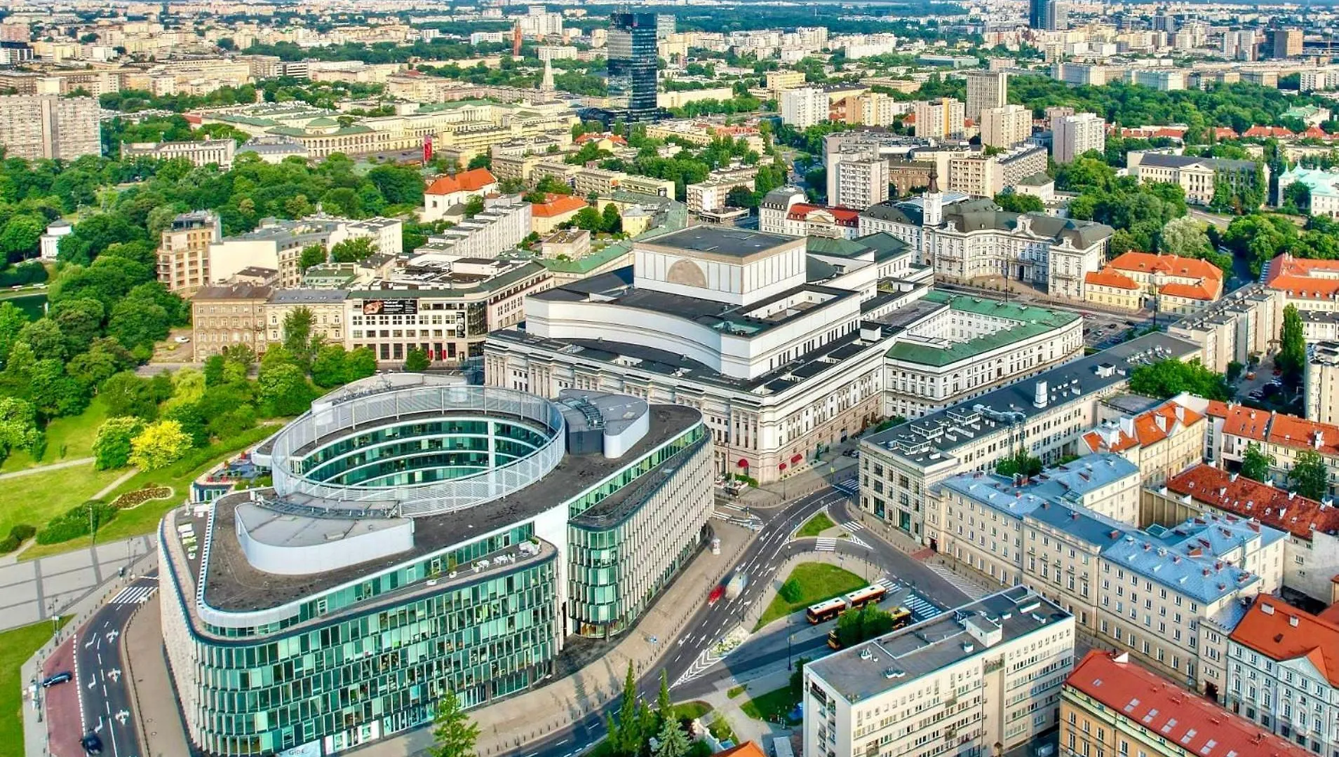 Green 3 Metro Wifi 65'Tv Netflix Hbo Appletv Amazontv Disney Warsaw 0*,  Poland