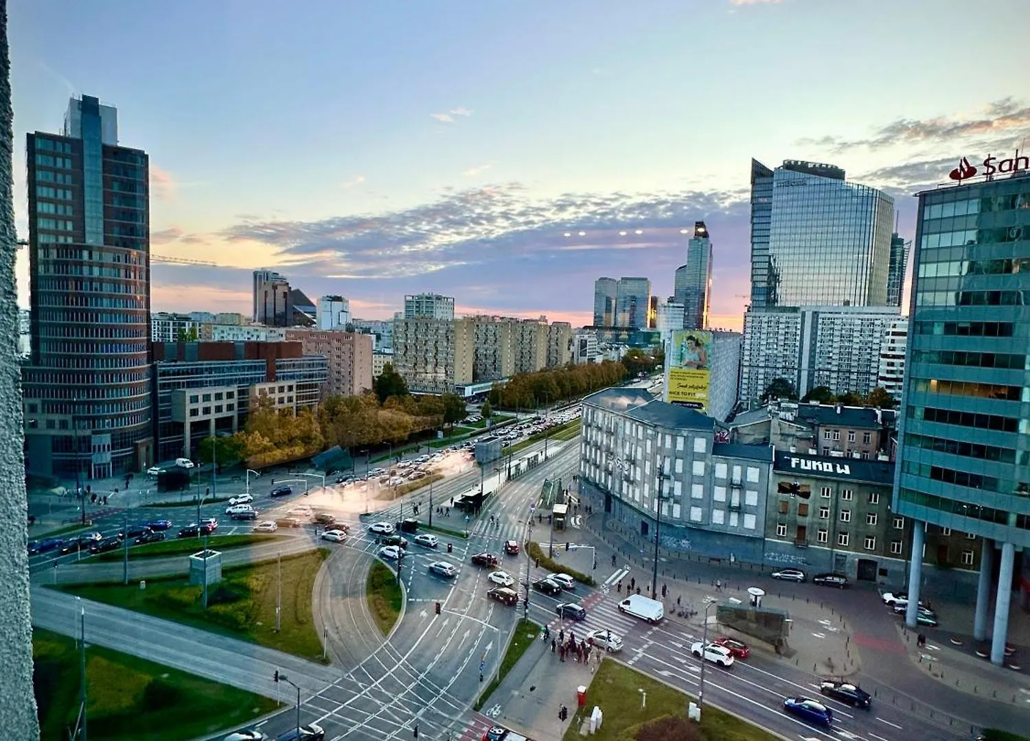 Apartment Green 3 Metro Wifi 65'Tv Netflix Hbo Appletv Amazontv Disney Warsaw
